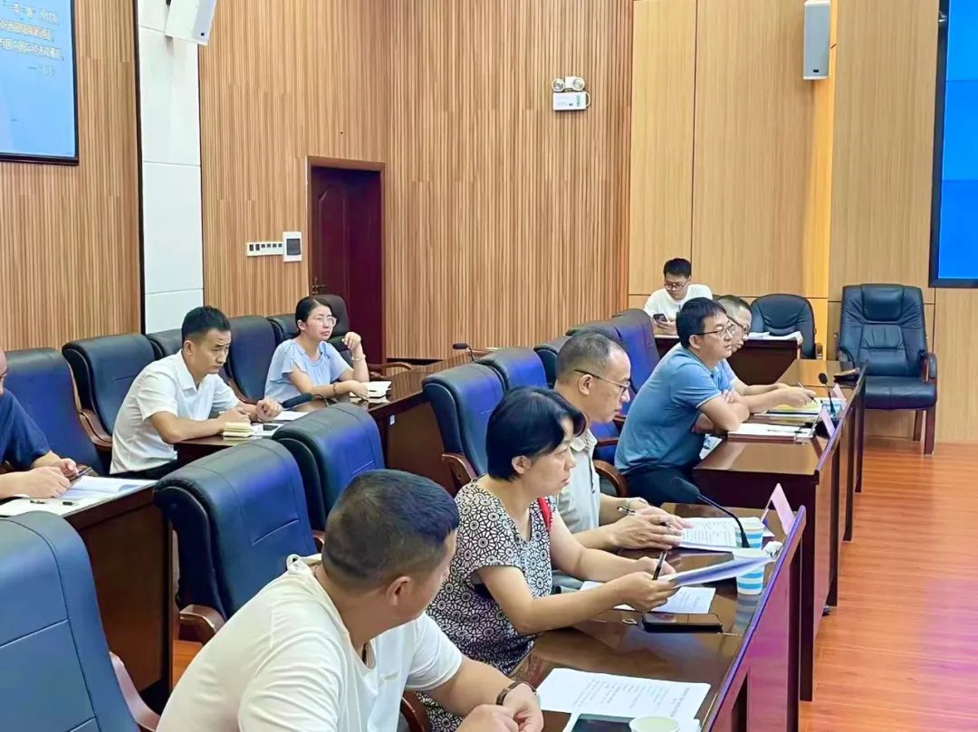 新晃侗族自治縣與華南數(shù)字集團領(lǐng)導(dǎo)舉行座談交流會