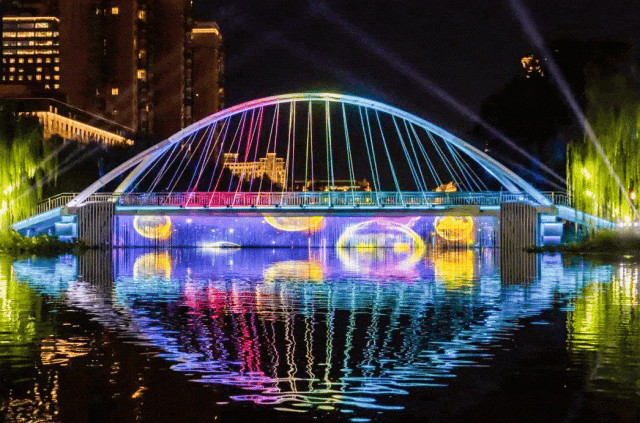 1697167882111663.gif 1002.gif