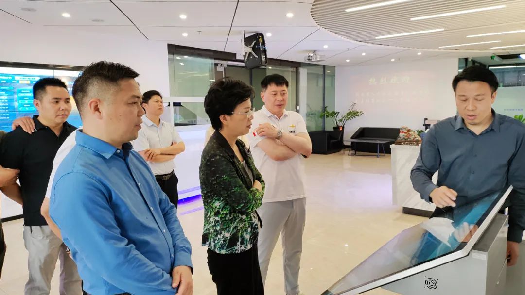 1712471336844713.jpg 301.jpg