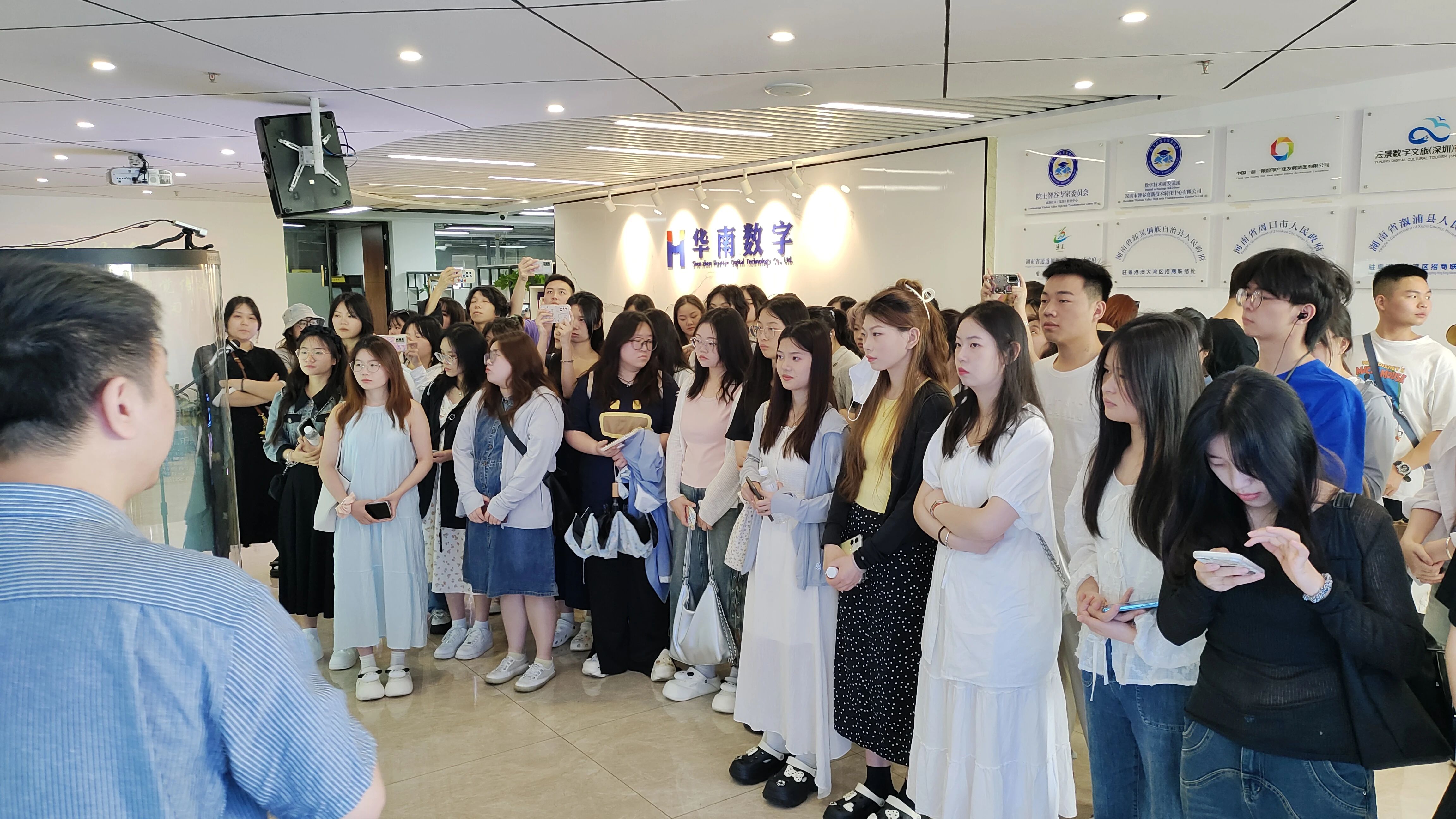 1716970324928410.jpg 005.jpg