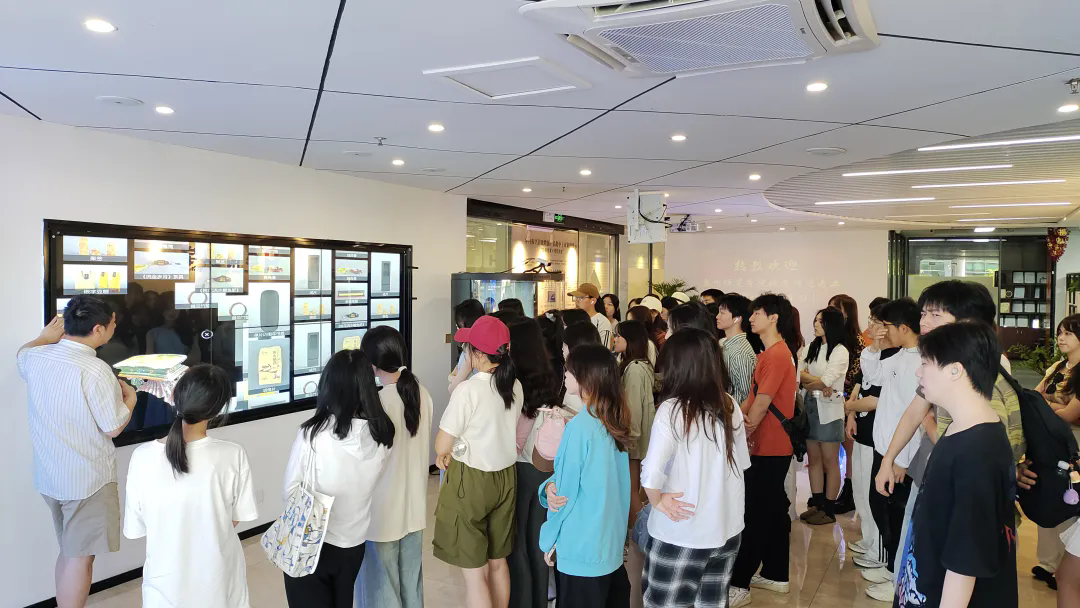 1748399532138200.png 802.webp.png