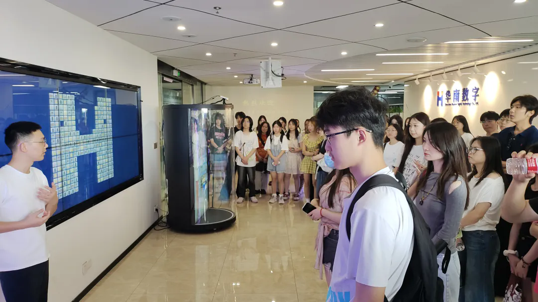 1748400773105625.png 104.webp.png