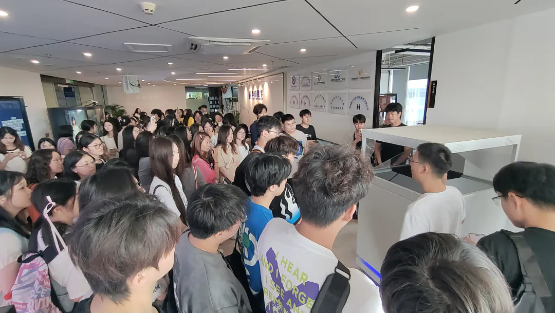 1748400829102407.png 106.webp.png