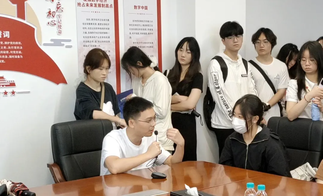 1749108096752367.png 108.webp.png